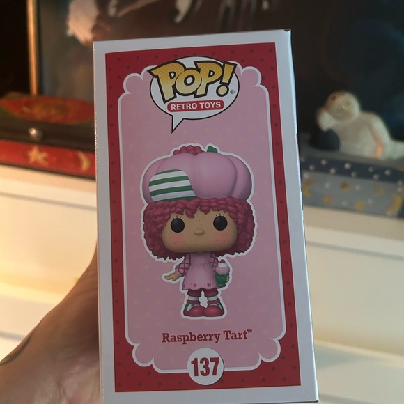 Funko Pop! Retro Toys Raspberry Tart Figure - Pink and Green 137 - Picture 9 of 10